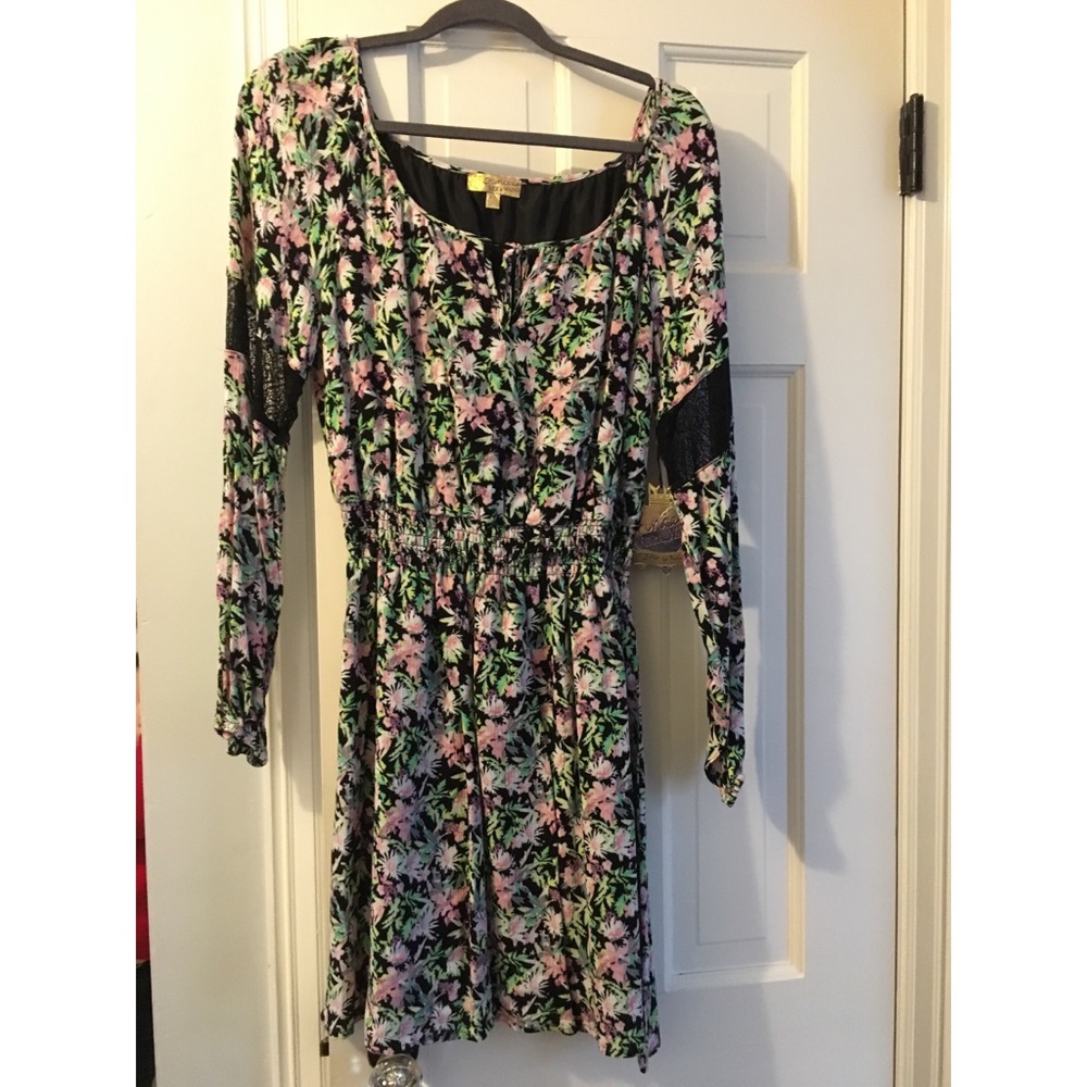 Princess Vera Wang Floral Lace Peasant dress